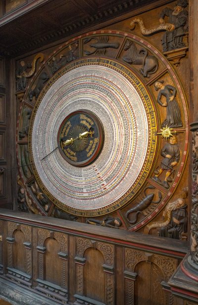 St.-Marien-Kirche, Astronomische Uhr, unterer Teil